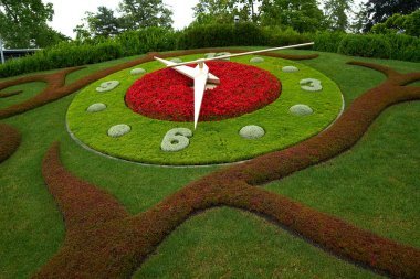 日內(nèi)瓦花園附近的花鐘瑞士瑞士的日內(nèi)瓦湖