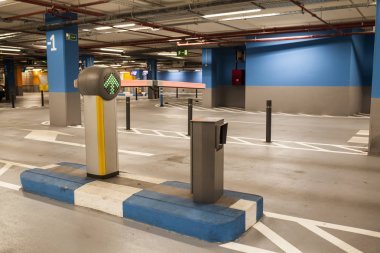 地下車庫出口屏障