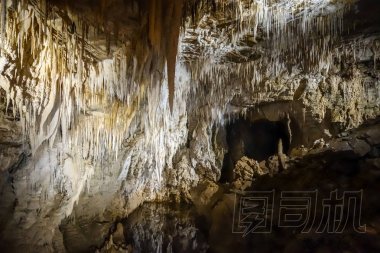新西蘭螢火蟲(chóng)洞穴魔巖