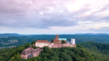 Wartburg 图林根州爱森纳赫德国教科文组织世界遗产遗址的无人机鸟瞰图