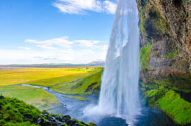 Seljalandsfoss 美丽的瀑布在冰岛