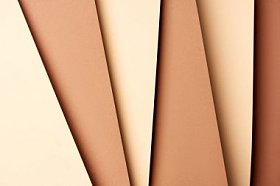 米色和褐色色调重叠纸的图案图片