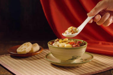 清博梁是中、越南菜中的甜涼湯