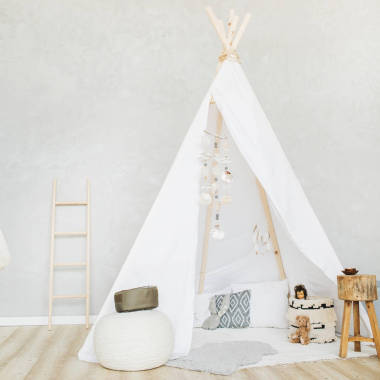 裝飾波西米亞風格舒適的小屋與裝飾。最小家居室內設計