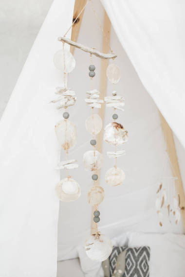 装饰波西米亚风格舒适的小屋。最小家居室内设计