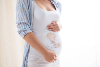 孕妇小心手掌腹部与婴儿的部分看法 