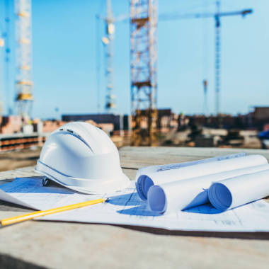 建筑施工圖與安全帽的卷紙?zhí)貙戠R頭