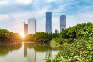 中国无锡城市风光, 湖边高