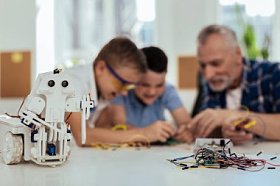 白色机器人的选择性聚焦