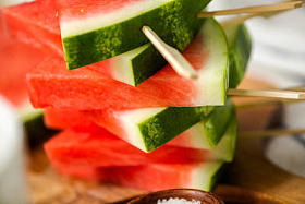 木棍三角形西瓜片.图片