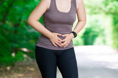 婦女腹部疼痛, 跑步時受傷, 運動中的創(chuàng)傷, 戶外概念