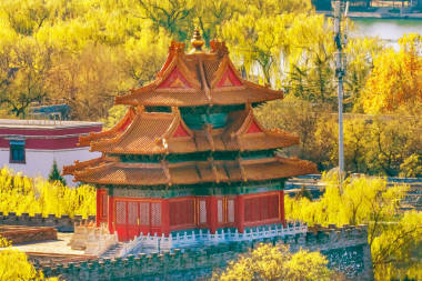 箭觀賞塔宮墻秋故宮故宮北京中國。明朝王朝建于1600s 的皇帝宮殿