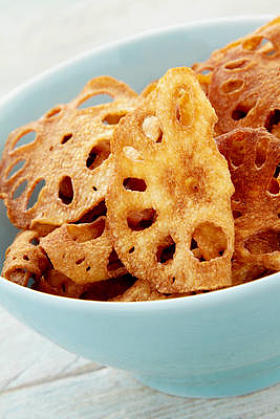 莲藕蔬菜在碗里图片