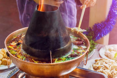 雙味火鍋?zhàn)郎蠄D片