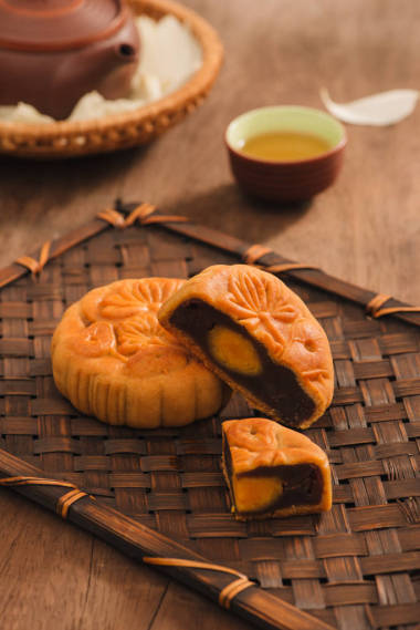 清淡背景月饼, 中秋越南糕点