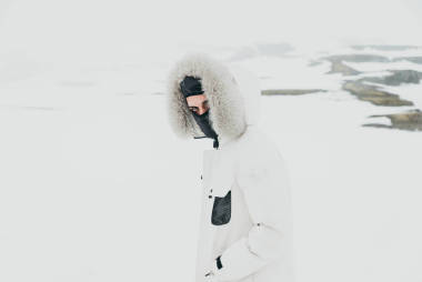 流浪探險家發(fā)現(xiàn)冰島自然奇