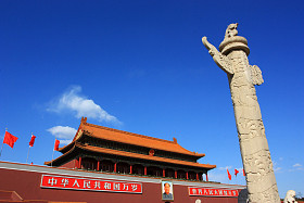 中国的天安门和大理石支柱图片