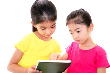 學習的兒童圖片