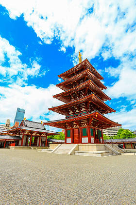 在日本大阪四天王寺的五层的宝塔