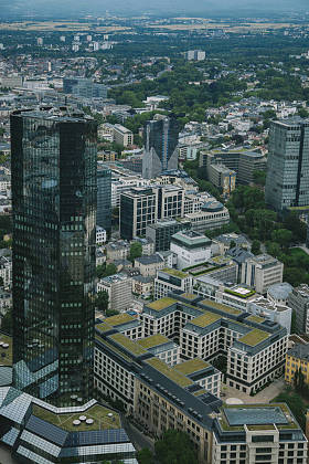 德国法兰克福的摩天大楼和建筑鸟瞰城市景