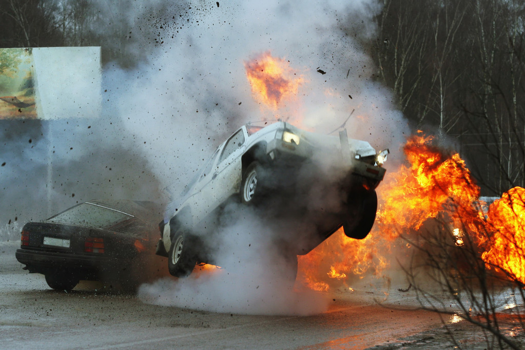 autonehoda车毁人亡 autonehoda车毁人亡