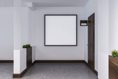 空的旅館或商務(wù)中心走廊與閉合的木門、白色墻壁和一個混凝土地板。方形海報框架。3d 渲染模擬