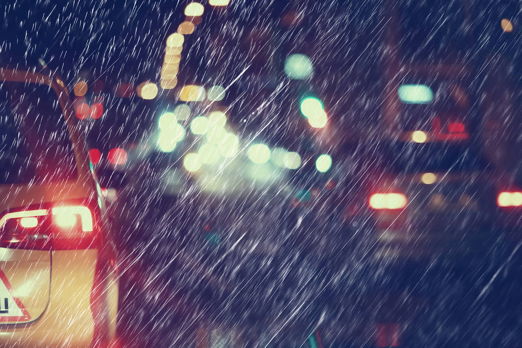 冬季公路交通模糊观与季节性汽车概念