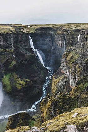 冰岛风景与 Haifoss 瀑布的鸟瞰图