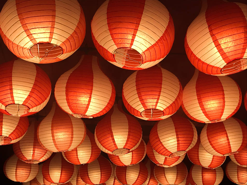 夜底纸灯