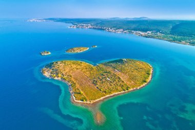 Galesnjak 的心形島在住宿克羅地亞的地區(qū)鳥瞰圖群島