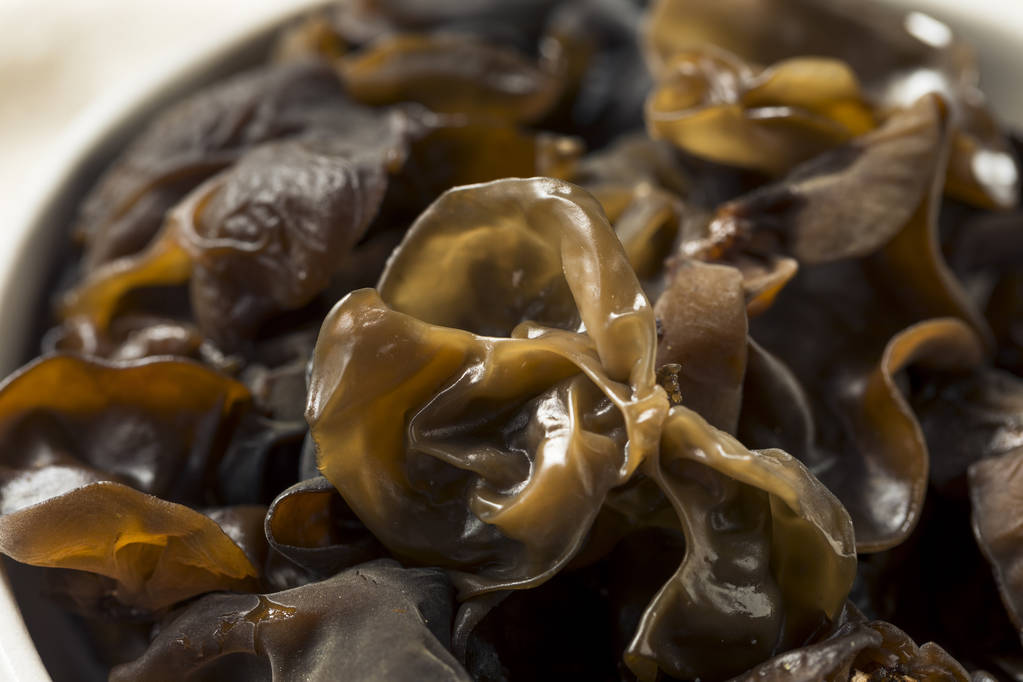 碗中生有机木耳菇图片 碗中生有机木耳菇图片