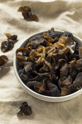 碗中生有機木耳菇圖片