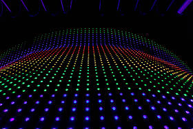 墙体光与散景的抽象背景图片