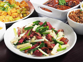 鸭肉菰炒照片