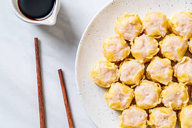 中国虾仁蒸水饺图片