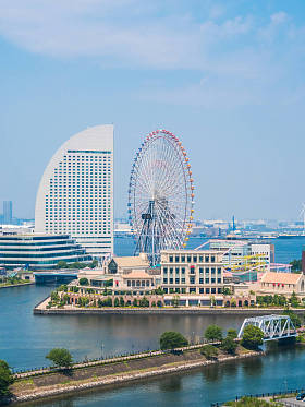 日本横滨天际线城市的美丽建筑建筑