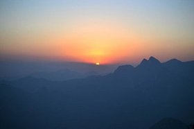 中国陕西华山新年美丽日出