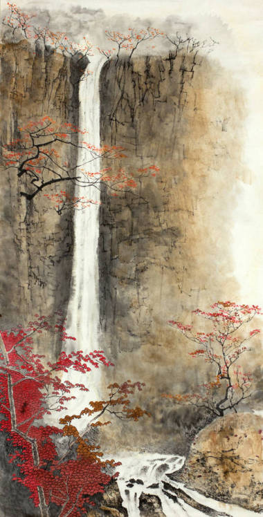 秋天的山瀑布和樹