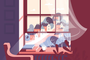 窗口與一杯熱飲和書在窗臺在城市的背景下