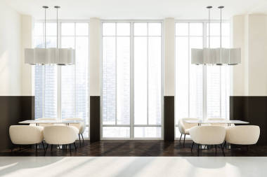 現(xiàn)代咖啡館的內(nèi)部, 白色和棕色的墻壁, 深色木地板, 閣樓窗戶和木桌與白色扶手椅。3d 渲染