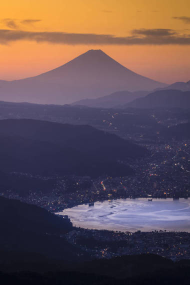 諏訪子湖日出 Takabochi 與空中富士山