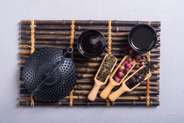 傳統(tǒng)中草藥茶。亞洲健康食品的回蕩