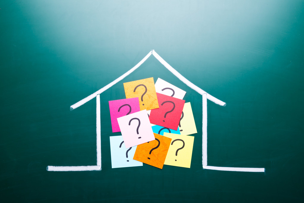 颜色问号在绘图的房子 颜色问号在绘图的房子