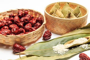 粽子是中國的傳統(tǒng)小吃