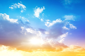 多彩的天空和日出