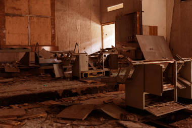 摧毀了 ussr 機(jī)載雷達(dá)系統(tǒng)秘密軍事設(shè)施的指揮所。切爾諾貝利核電站, 洗劫軍事指揮所。被遺棄的軍事基地、軍事單位