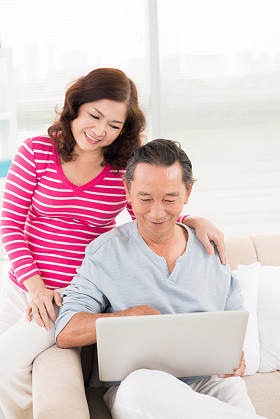 现代养老金领取者图片