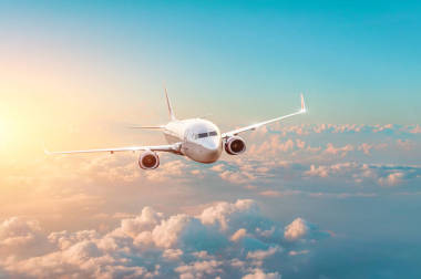 飛行和旅行, 日落在晚上的航程飛機(jī)