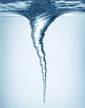 水下漩涡照片