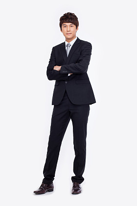 年轻的亚洲商人图片